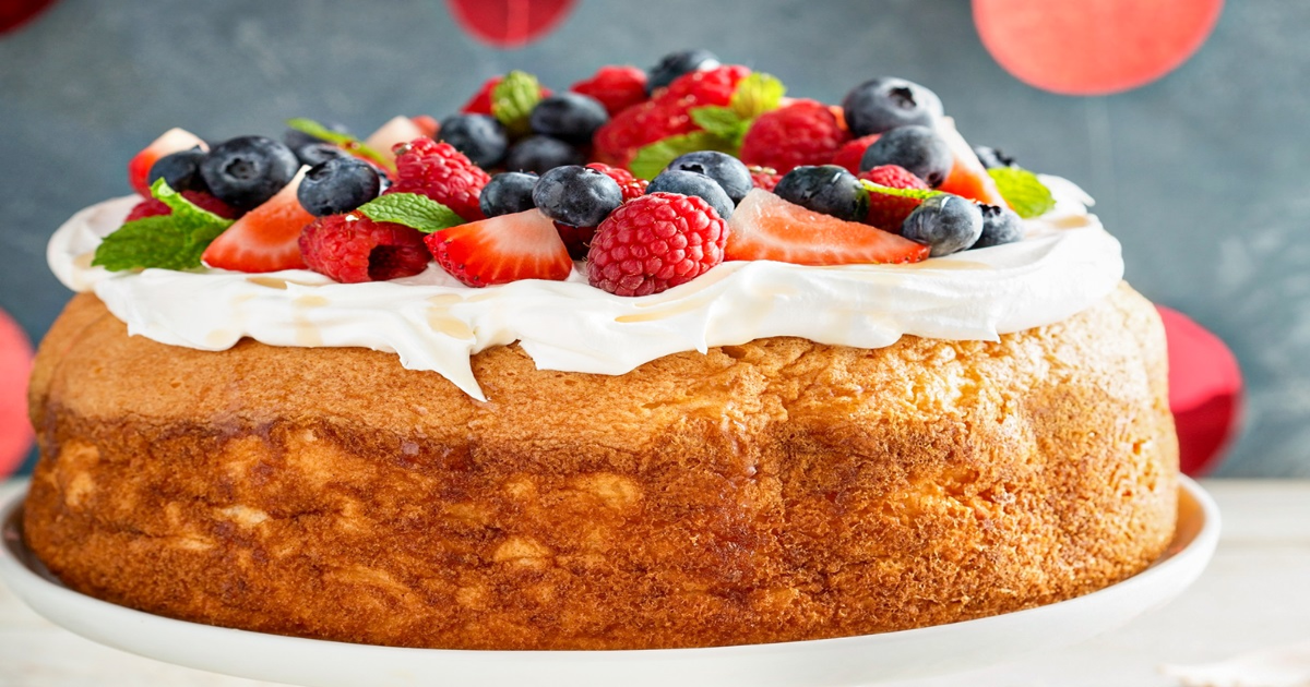 Angel Food Cake in a Diabetic Diet